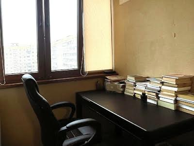 квартира за адресою Метробудівська вул., 3