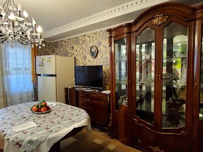 квартира за адресою Голосіївський просп. (40-річчя Жовтня), 17