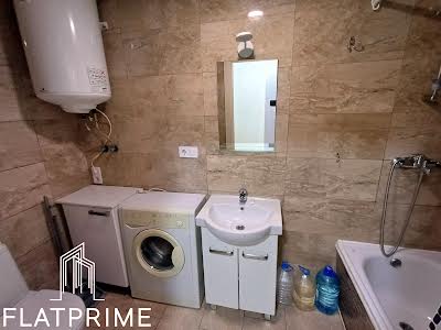квартира за адресою Машинобудівна вул., 41
