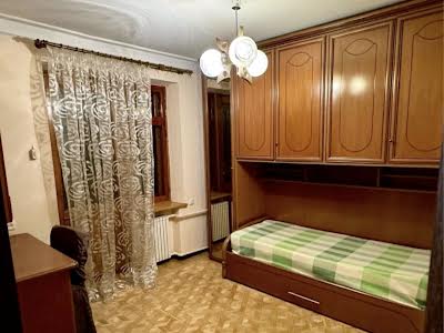 квартира за адресою Базарна вул., 2б