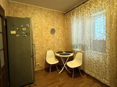 квартира за адресою Софії Русової вул., 3