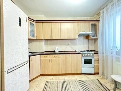 квартира за адресою Василя Симоненка вул., 7