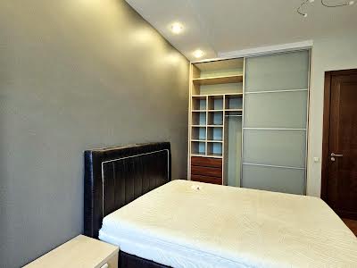квартира по адресу Панаса Мирного ул., 8