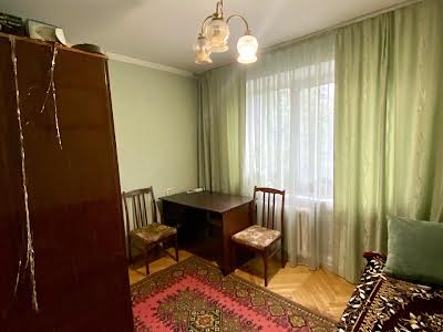 квартира за адресою Незалежності бульв. (50 років Жовтня), 12