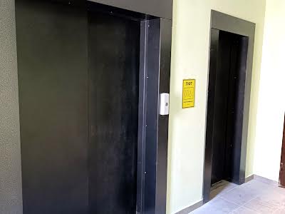 квартира за адресою Милославська вул., 18