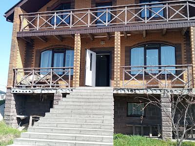 будинок за адресою Парникова вул.