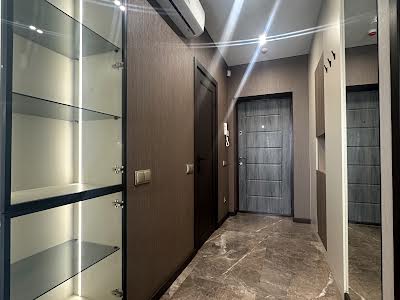 квартира за адресою Залізнична вул., 9