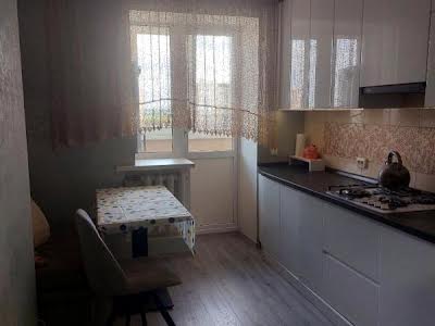 квартира по адресу Паустовского ул., 2