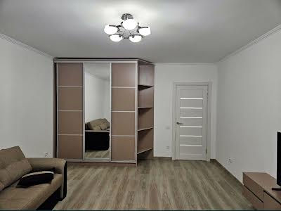 квартира за адресою Героїв Крут вул., 5