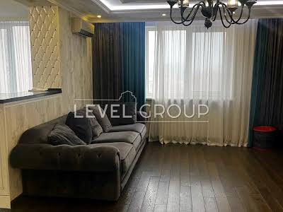 квартира за адресою Деміївська вул., 13
