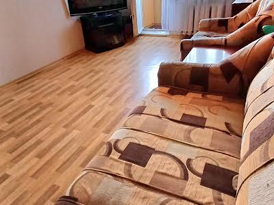 квартира за адресою Академіка Заболотного вул., 33/2