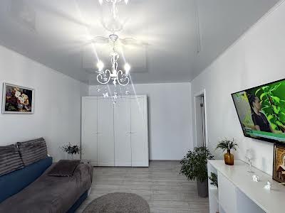 квартира за адресою Сімоненка, 113А