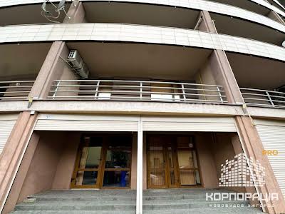 комерційна за адресою Жупанатська, 1