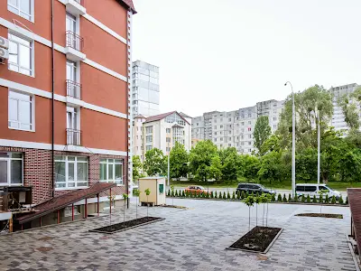 квартира за адресою Дмитра Луценка, 2в