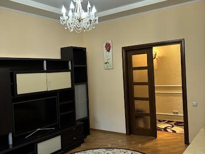 квартира по адресу Героев УПА ул., 15