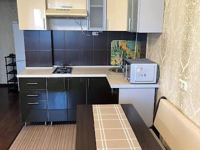 квартира по адресу Платановая ул., 82
