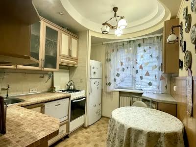 квартира за адресою Военстрой, 2