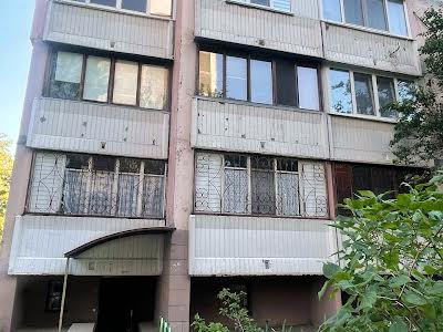 комерційна за адресою Автозаводська вул., 43