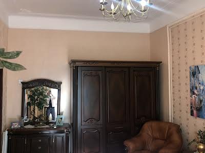 квартира за адресою Антоновича вул. (Горького), 22