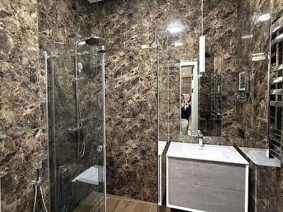 квартира за адресою Салютна вул., 2к22