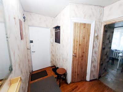 квартира за адресою Верховної Ради бульв., 31