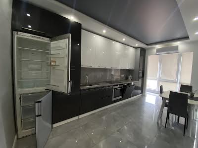 квартира за адресою Андрія Мельника вул., 10 к7
