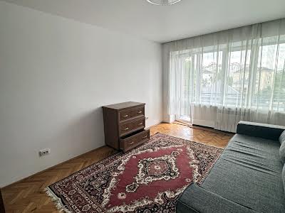 квартира за адресою Товарна вул., 2