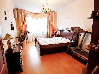 квартира за адресою Срібнокільська вул., 1