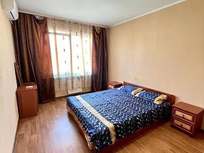 квартира по адресу Софии Русовой ул., 7