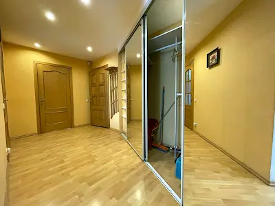 квартира за адресою Павла Тичини просп., 8