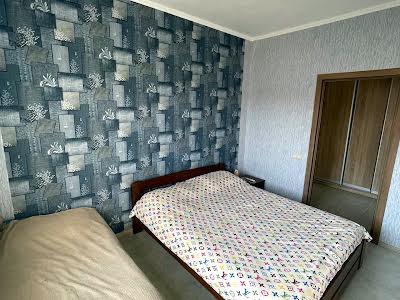 квартира за адресою Ялтинська, 22