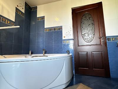 квартира за адресою Степова вул., 23/25