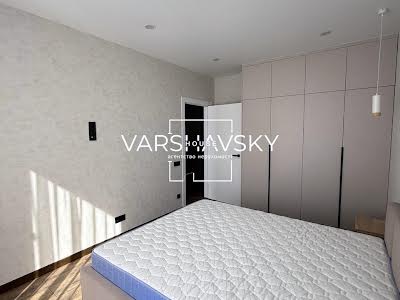 квартира за адресою Олександра Олеся вул., 9А