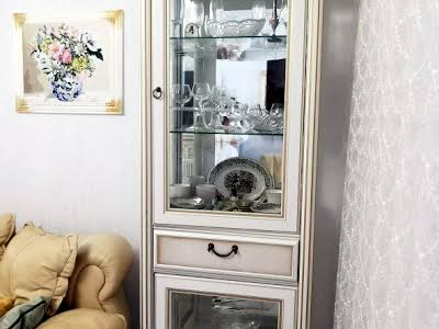 квартира по адресу Українська ул., 83б