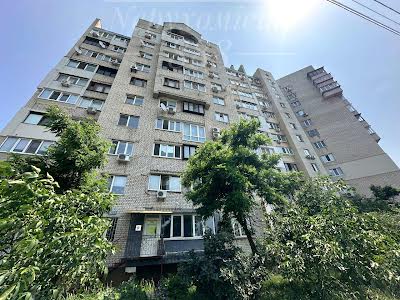 квартира за адресою Драгоманова вул., 31