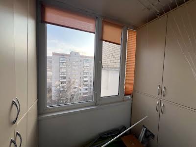 квартира по адресу Металургів ул., 8