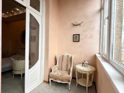 квартира за адресою Костельна вул., 8