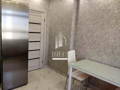 квартира за адресою Драгоманова вул., 10