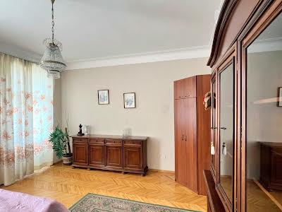 квартира за адресою Софіївська вул., 4