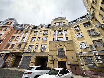 квартира по адресу Воздвиженская ул., 28-30