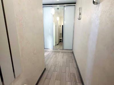 квартира за адресою Андрія Верхогляда вул. (Михайла Драгомирова), 2-А