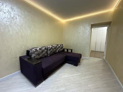 квартира за адресою Калинова вул., 1б