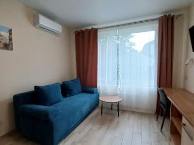 квартира за адресою Лоцманський узвіз, 9Б
