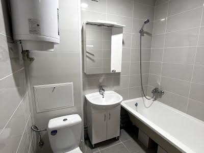 квартира за адресою Монюшка вул., 18а