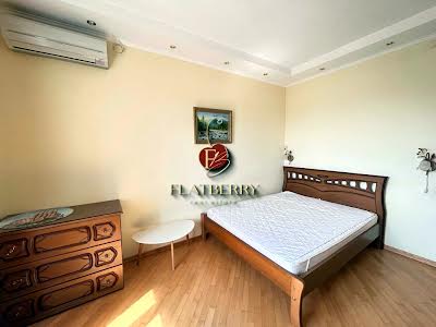 квартира за адресою Дмитрівська вул., 69