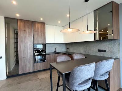 квартира за адресою Салютна вул., 2к6