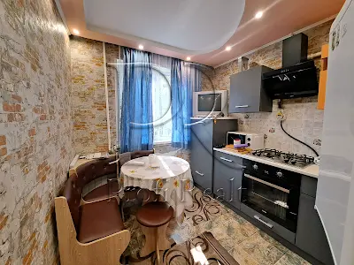 квартира по адресу Ушинского ул., 18