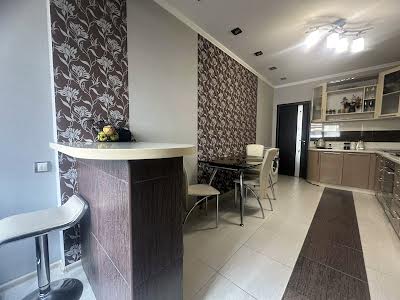 квартира за адресою Боголюбова вул., 4