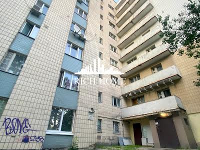 квартира за адресою Світлицького вул., 26