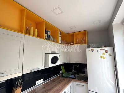 квартира за адресою Перемоги просп., 61а